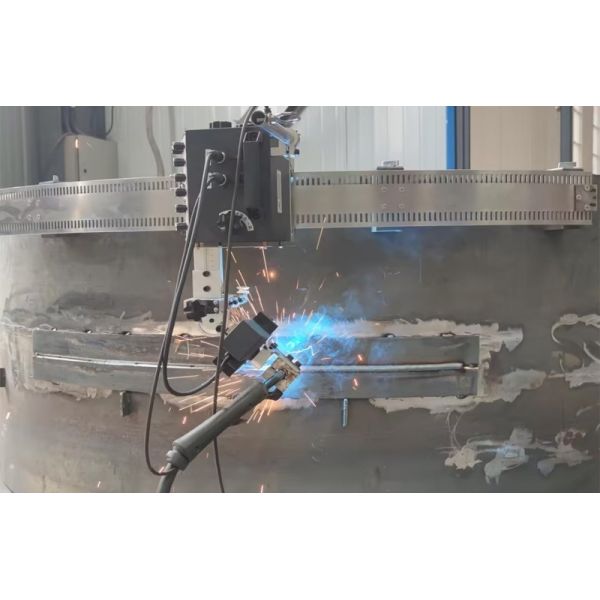 Magnetic Suction Circular Seam Welding Machine 0 - 1250mm/Min Resistance