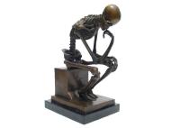 Vida - estátua contemplativo de assento de bronze ocidental do homem da antiguidade do tamanho