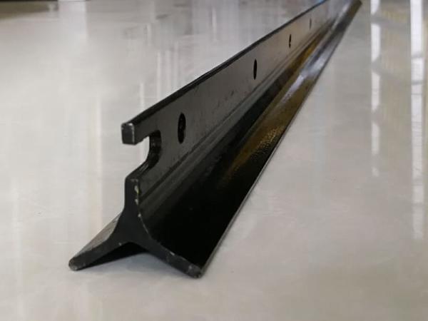 Q235 Material Metal Fence Accessories Star Pickets Hot Dip Galvanized Surface
