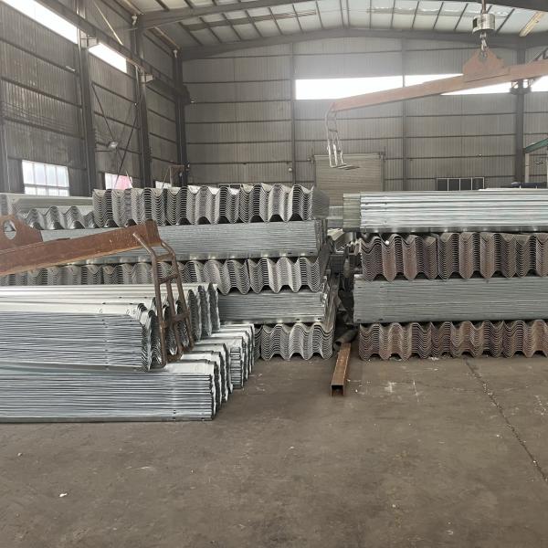 Corrugated Sheet Highway High Speed Barrier Traffic Guardrail  6m Length