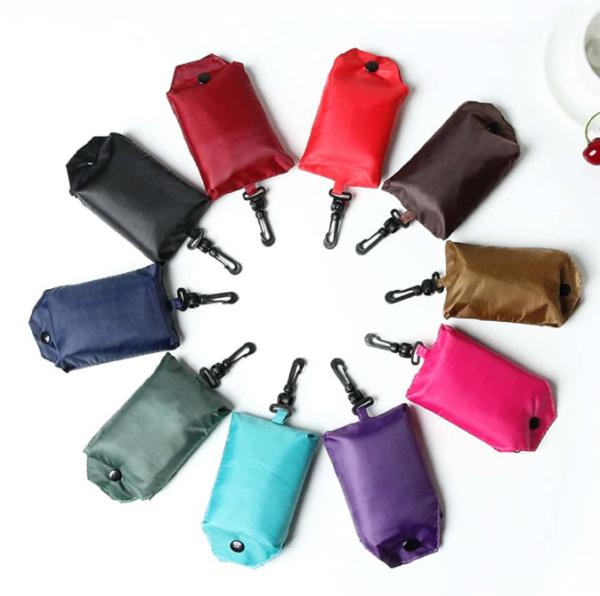 Customized Fold Away Grocery Bag Polyester Strawberry Folding Bag Environmental Protection