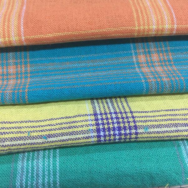 Холстинка проверяет ткань смеси белья 70% хлопок 30% шотландки Breathable