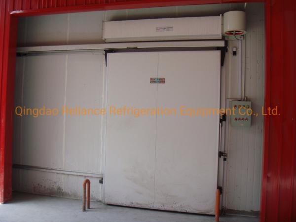Petite salle de stockage à froid pour les produits laitiers et les boissons alimentés par un réfrigérant au freon