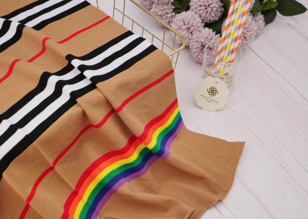 Tissu de qualité confortable et durable en t-shirt à rayures