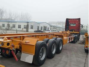40ft 12m Tractor Trailer Truck 3 Axle Skeleton Semi Trailer For Container Transport