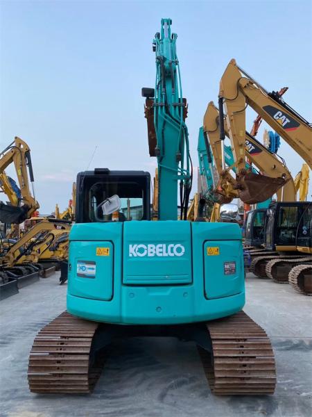 Boa condição 7ton Kobelco mini escavadeira 75-8 com bomba hidráulica original em Xangai