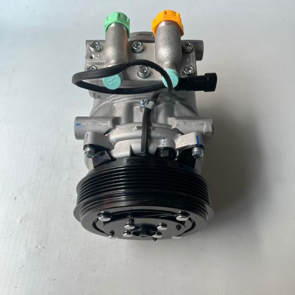Suzhou King Long Higer Bus AC Compressor 2243060024A GY10P35