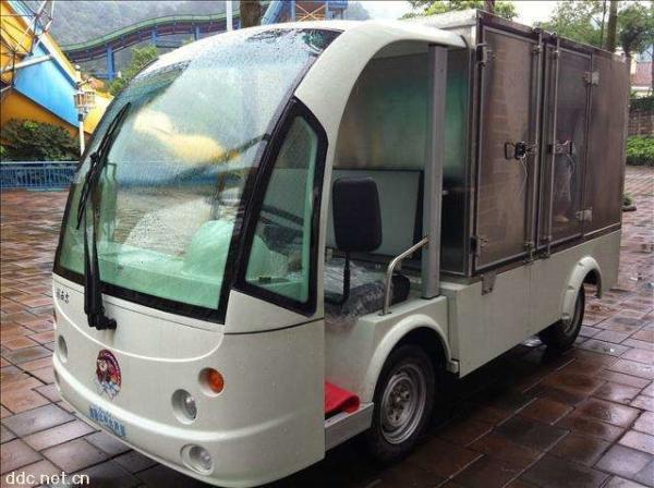 Food Truck Enclosed Cargo Box / Electric Cargo Vehicle 800kg Payload