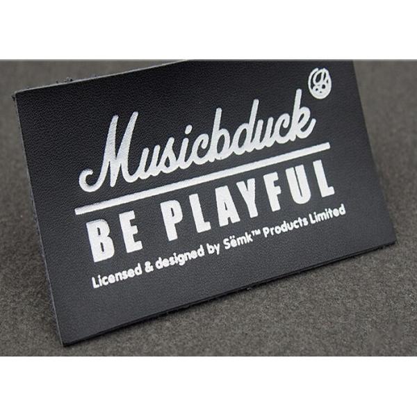 Lightweight Custom Clothing Patches Jeans Leather Label OEM / ODM Avaliable