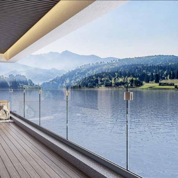 10mm 12mm 15mm Frameless Glass Railing Balcony / Frameless Glass Handrail Impact Resistant Shatter Resistant Outdoor Frameless Glass Balustrade