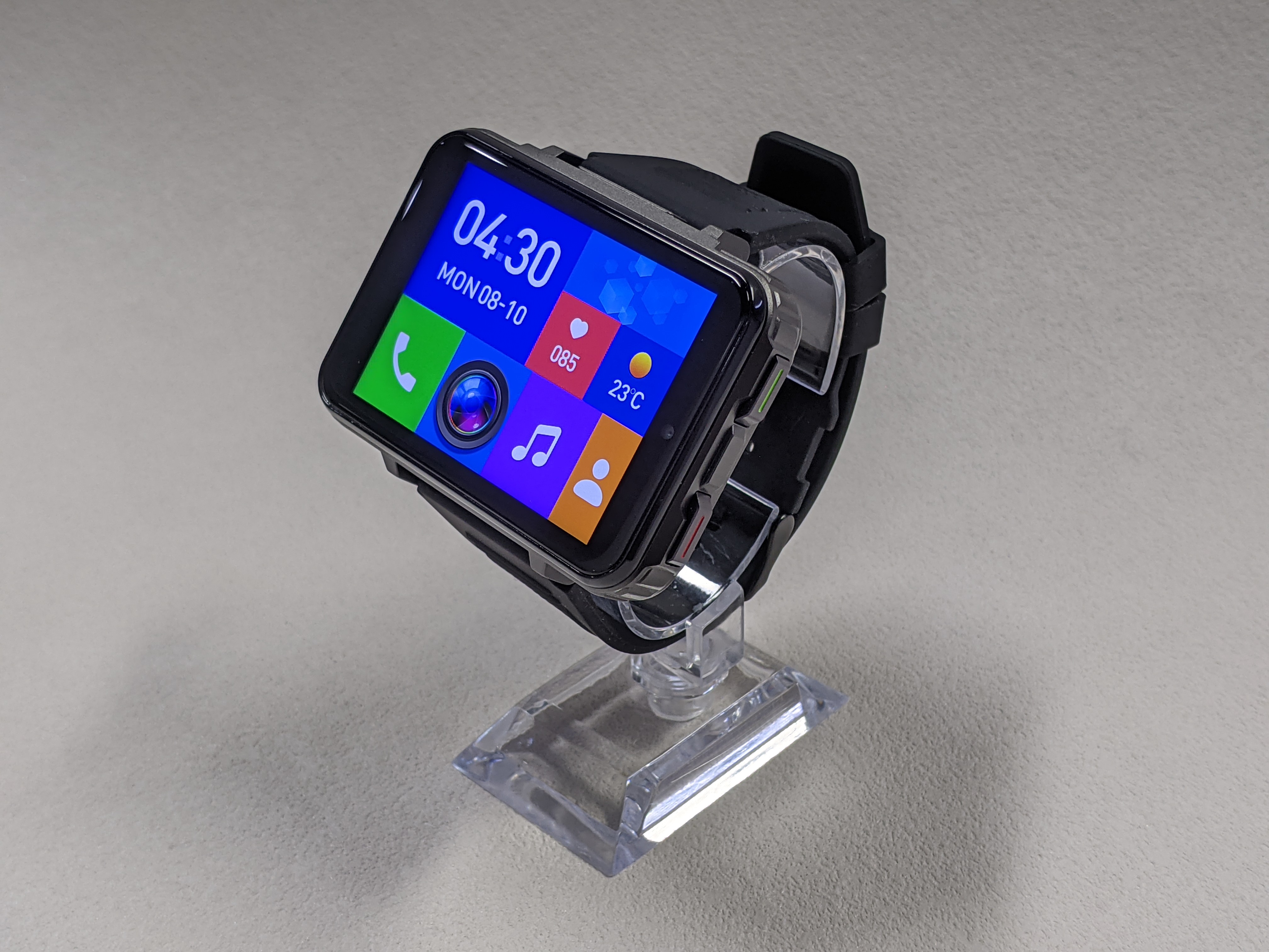 Full 4G LTE Coverage Lets You Stay Connected Anywhere Rainbuvvy 4G Smartwatch