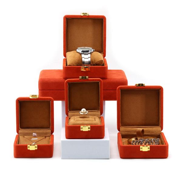 Red Soft Sleek Velvet Luxury Jewelry Storage Packaging with Gold Buckle Closure