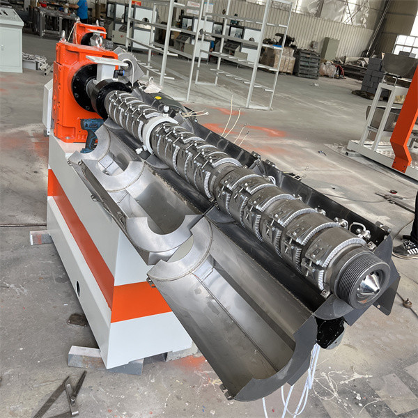 Máquina de tuberías de plástico industrial 60KW planta de extrusión de tuberías HDPE