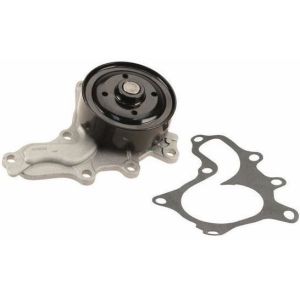 1610039515 Engine Parts Water Pump