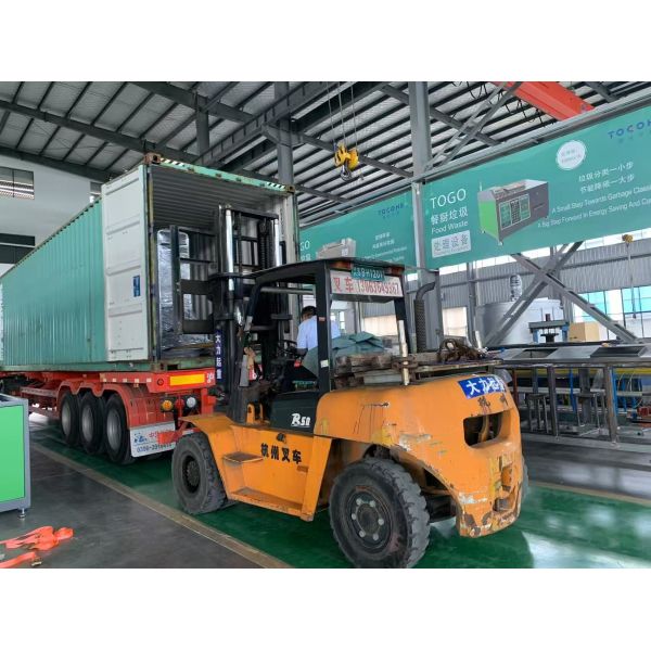 TOGO TG-CC-100 Kitchen Waste Composting Machine with 100 Kg/day Capacity, Stainless Steel Construction, and PLC Automatic Control System