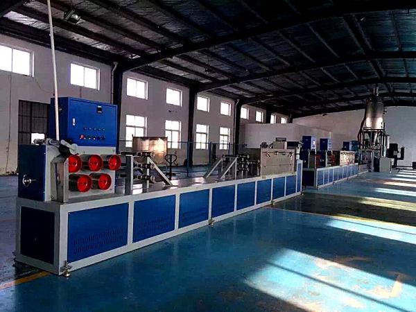 GUOMAOモータープラスチックPPストラップ製造機 100 KW ノンストップスクリーンチェンジャー付き