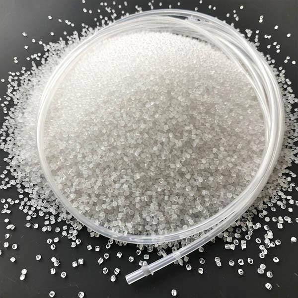Pellets plastiques moldable à base de polymère de vinyle chloré en vrac pour le moulage par injection