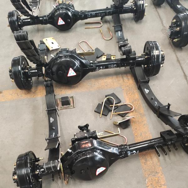 Transmission Ratio 20CrMnTi Black Cargo 1140 Rear Axle Shaft for Cargo Transportation