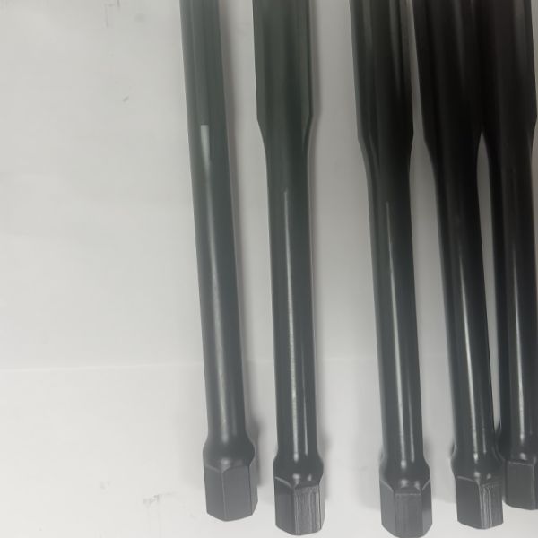 Blackening Heat Treatment With Hardness Of 42CRMO Material CNC Milling Long Shaft Parts