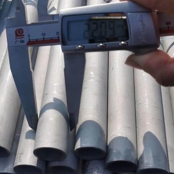 410 Round Stainless Steel Pipe Tube For Construction And Decoration