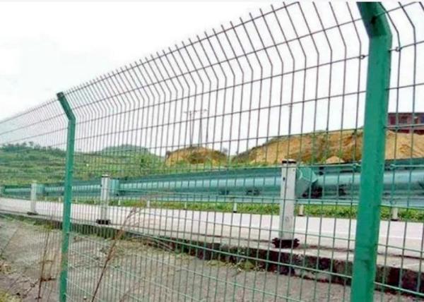 2 Inch Aperture Welded Steel Mesh Panels with 2 Curved Edges and 2500LBS Weight Capacity for Environmental Protection
