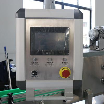 Stainless Steel Water Bottle Labeling Machine For Square Or Round Bottles
