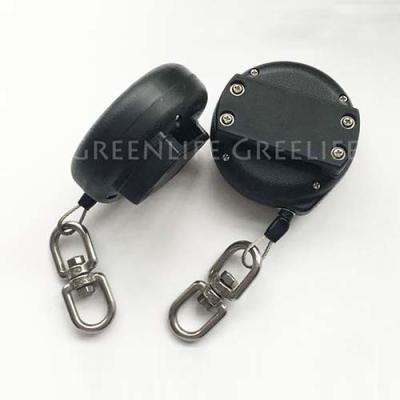 Tools Drop Preventing Retractable Locking Lanyard
