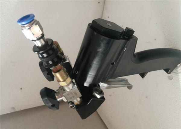 Durable Polyurea Spray Gun 24Mpa Max.Fluid Working Pressure Self Cleaning With Air