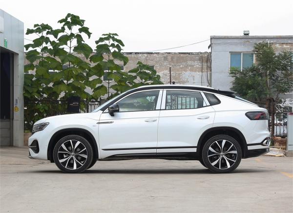 Prestige Mid Size SUV TPMS And Leather Seats 2024 VW Tayron X330TSI