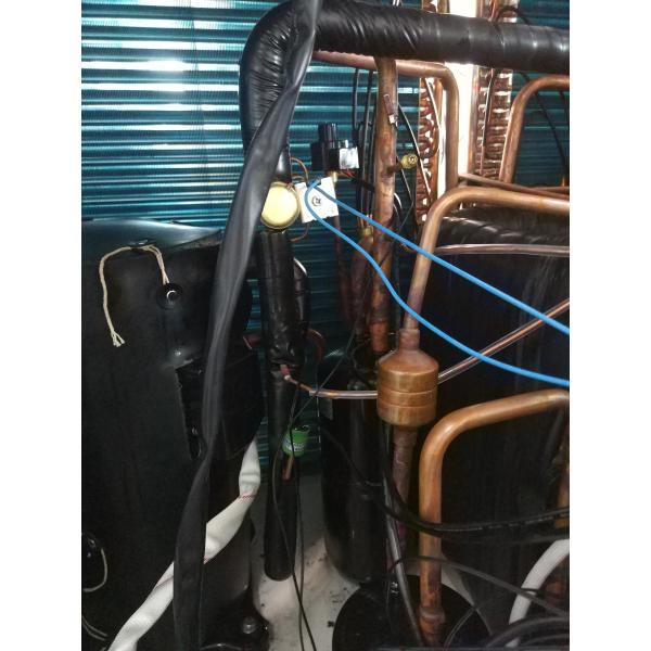 Winter Heating Room 2 Ton Hydronic Heat Pump Galvanized Steel Sheet Compact Structure