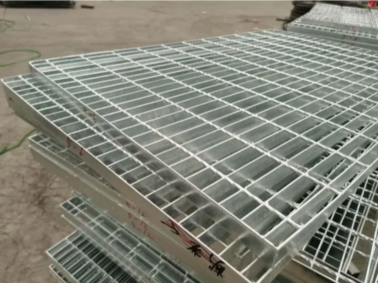 Heavy Duty Press-Locked Hot Dip Galvanized Steel Grating Metal Grates for Industrial Flooring