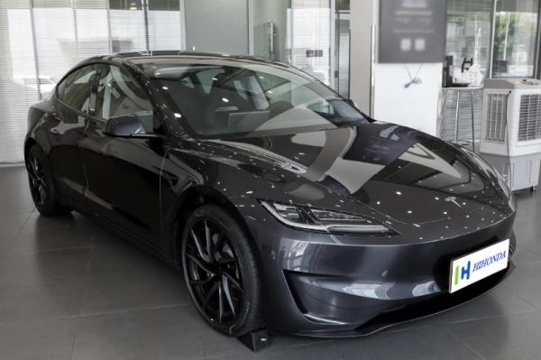 Sunroof 2024 4WD Tesla Model 3 Pure Long Range Electric Vehicle