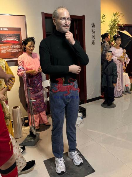 Realistic Lifesize Custom Celebrity Silicone Statue Wax Figure For Sale