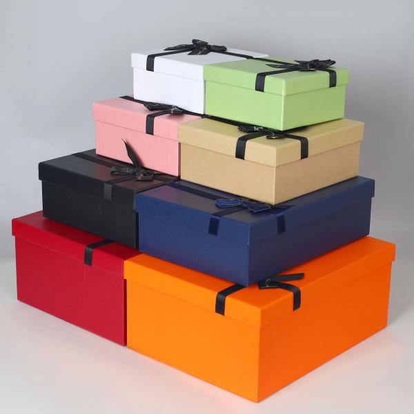 Опаковка подарочной коробки из картона Pantone для индивидуального дизайна логотипа в индустрии подарочного ремесла