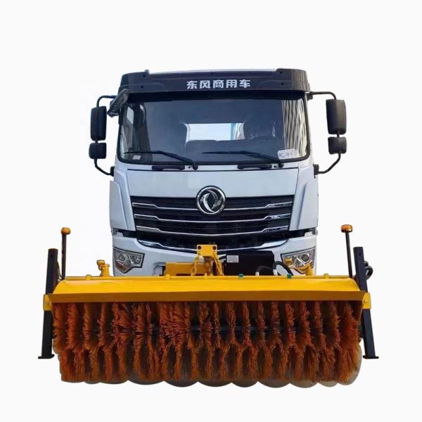 Dongfeng 4x2 Snow Removal Truck Road Street Sweeping Truck 8 Speed Transmission
