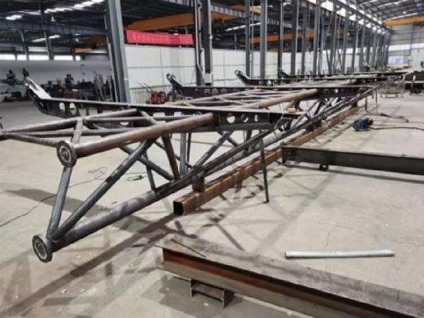 Composants de structure en acier non standard Conçus sur mesure résistant aux intempéries