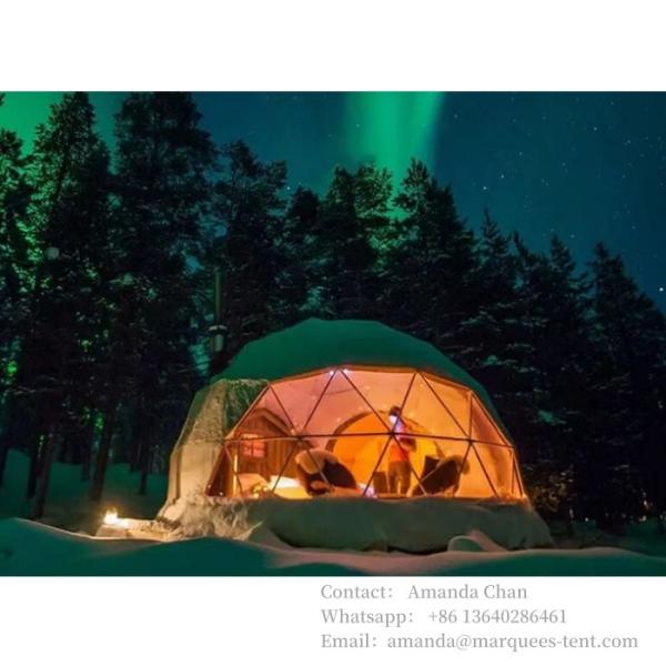Специализированный стеклянный отель для кемпинга Геодезический купольный шатер для семьи и отеля