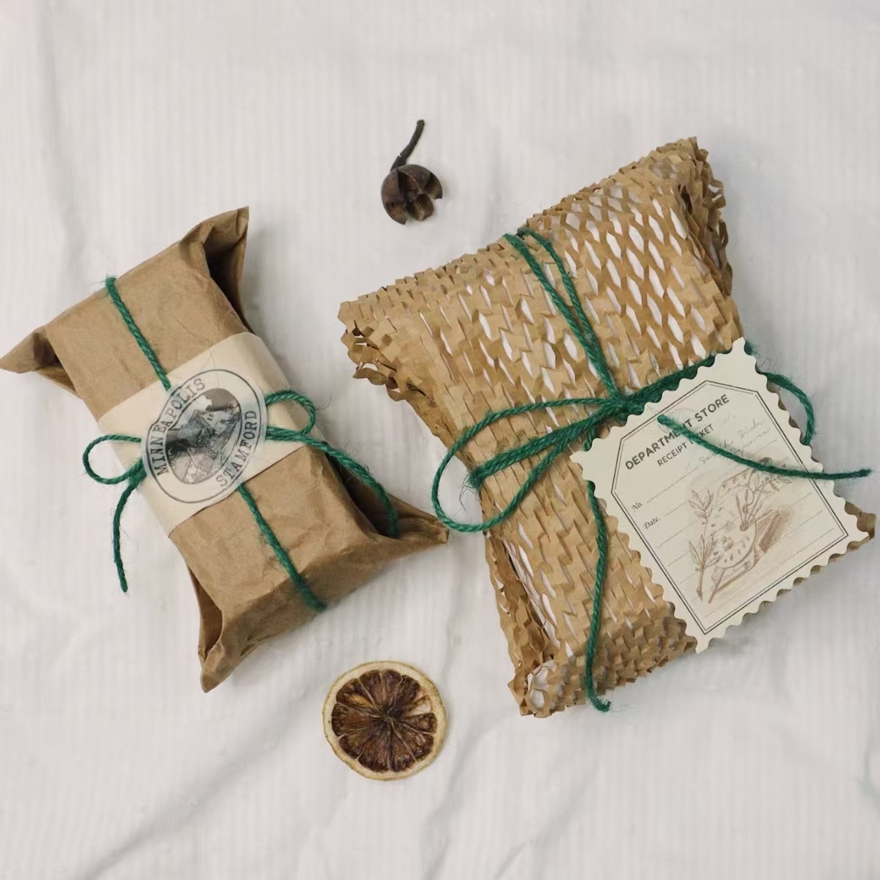 Natural Kraft Honeycomb Paper – Rustic Expandable Wrap for Wedding Favors & Gift Bags