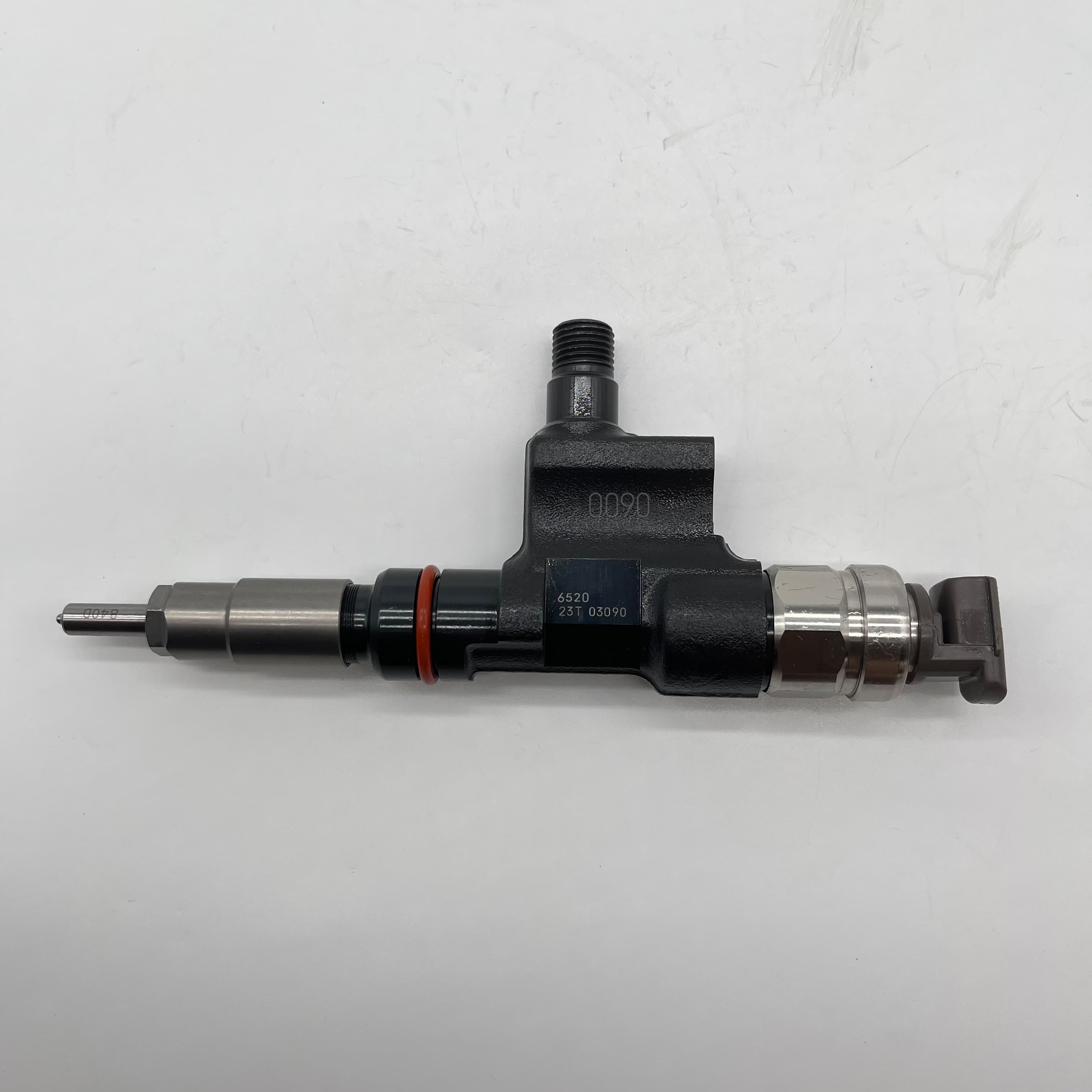 DEN-SO Common Rail Fuel Injector 095000-6520 OE 23670-E0301 For Hino 700 J07E/J08 Engine