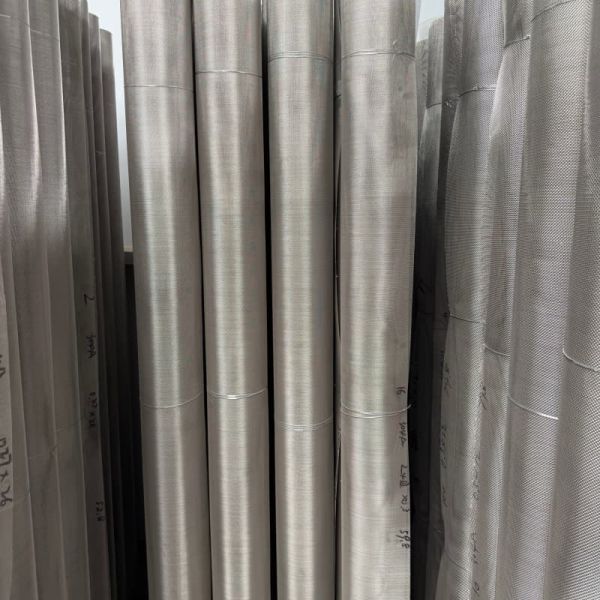High Mesh Wear-Resistant Stainless Steel Filter Screen for Wastewater Treatment and Screening