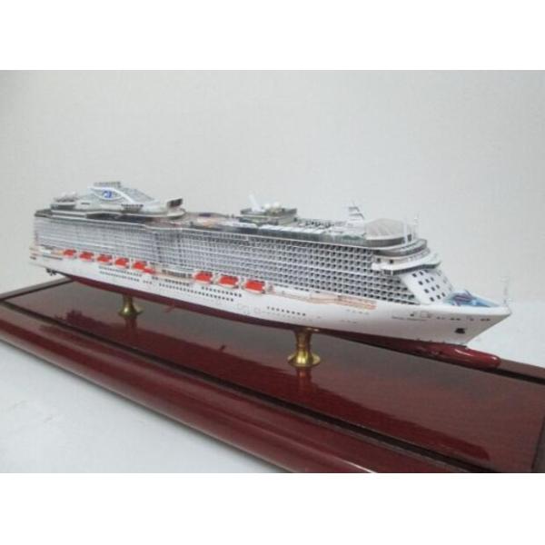 Home Decoration Golden Princess Cruise Ship Models With Woodiness Hull Material Fashion