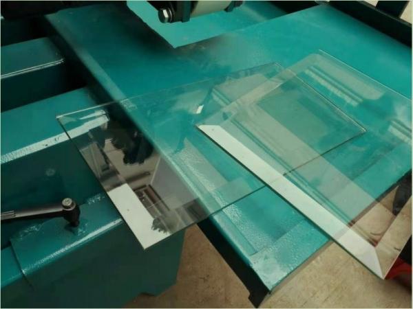 2.2kw Motor Power Glass Edging Machine Straight Line Edging Beveling Processing
