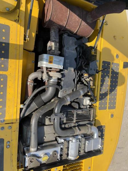 PC220-8 PC220-10 used KOMATSU excavator komatsu hydraulic excavator chile peru excavator