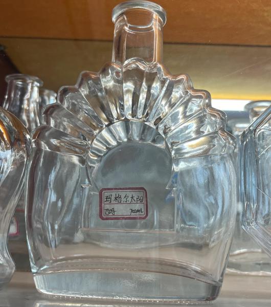 200 ml 500 ml 750 ml 1000 ml garrafas de vidro com cortiça para Brandy Rum Tequila Spirit Gin Vodka Whiskey