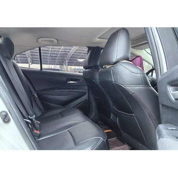 2021 Popular Selling New Petrol Car Toyota Corolla Cross CVT Pioneer Performance Chinese Petrol Vehicles 5 Seat Car Petrol Sedan