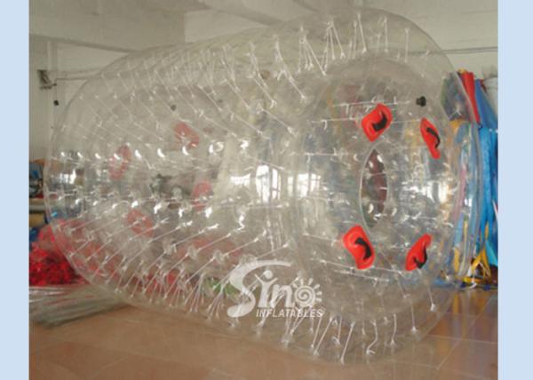 bola de rolo inflável da água do PVC da forma do cilindro de 2.6m para o entretenimento da associação e do lago das crianças