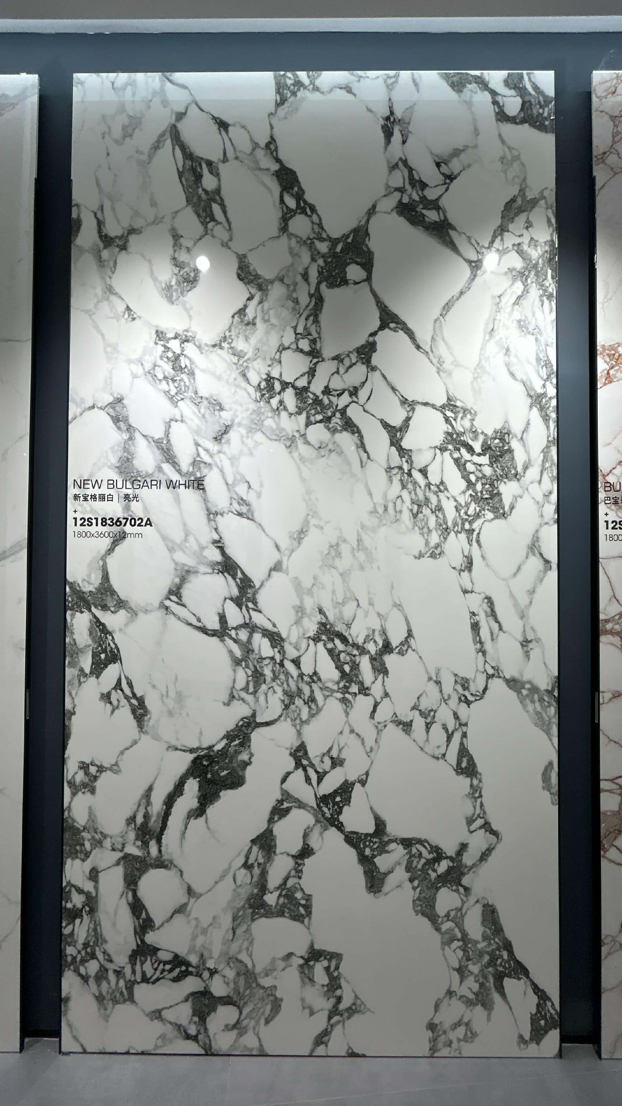 White and Gray Waterproof and Elegant 800x3600x12mm Polished Sintered Stone Slab AAA Grade for Living Room