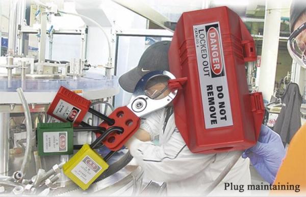 Durable Plug Lock Out Rugged Polypropylene 6.5 * 6.5 * 11.8 Cm Size