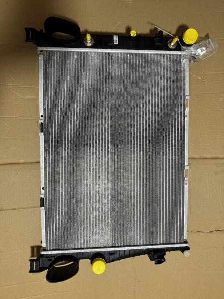 Parts de automóveis radiador de resfriamento para 1999-2006 Mercedes-Benz W220 Motor 220.875