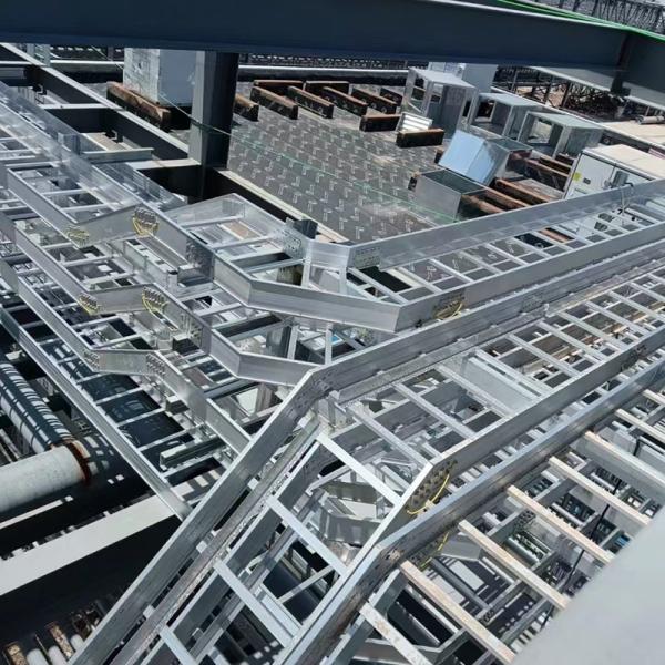 Durability Cable Tray Powder Coating Weather Resistance And Side Rail Height Of 25-200mm